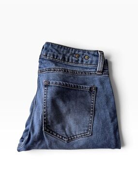 CAbi Low Rise Stretch Distressed Skinny Jeans Size 2? (pls use measurements)